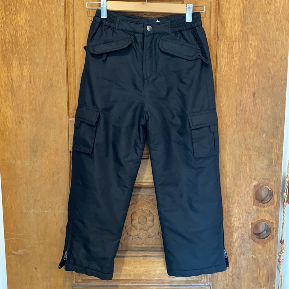 Arctic Quest Snow Pant size 6x black cargo